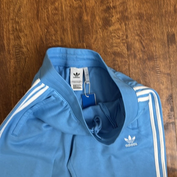 Adidas Multi Sport Joggers Size L - Picture 10 of 17